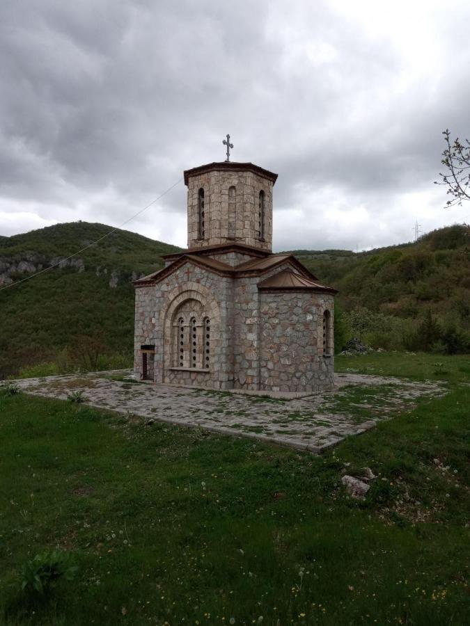 Cottage Modrich Struga Bagian luar foto