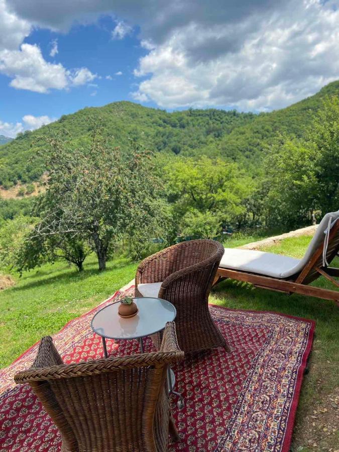 Cottage Modrich Struga Bagian luar foto