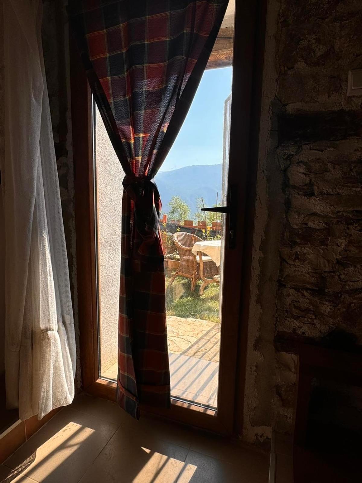 Cottage Modrich Struga Bagian luar foto