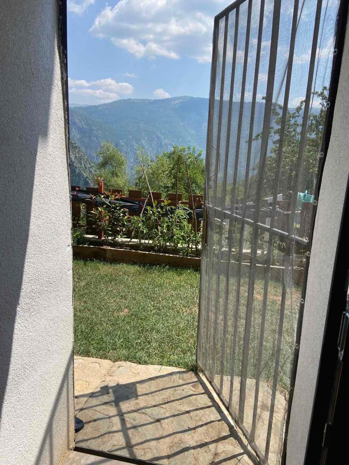 Cottage Modrich Struga Bagian luar foto